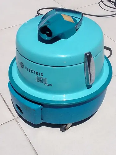 Aspirador de Pó Elétrico General Eletric 850 Super - Azul Turquesa