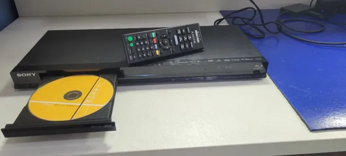 DVD, Bluray + 3D + CD Player