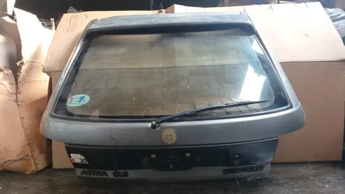 Tampa traseira Astra Hatch 94/98