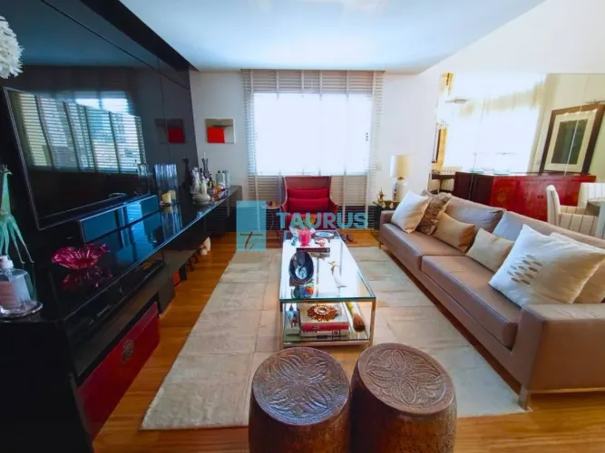 Apartamento duplex mobiliado para comprar com 1 quarto e 2 vagas na Vila Nova Conceição, s
