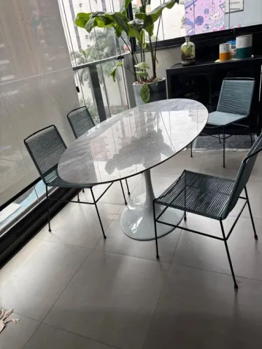 Mesa de Jantar em Mármore - Mesa saarinen 