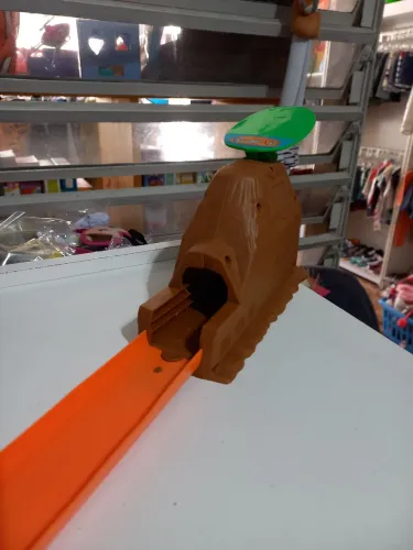 Pista Hot Wheels - Aventura Garantida!