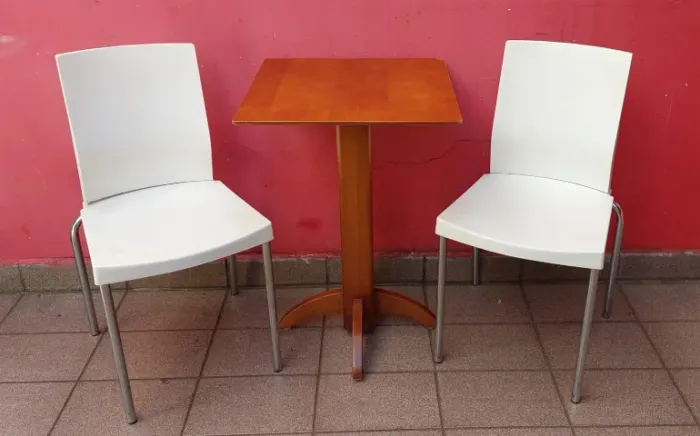 Mesa com duas cadeiras medidas mesda 50x50 