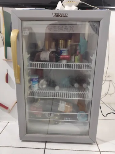 Cervejeira VENAX 82 litros perfeita!