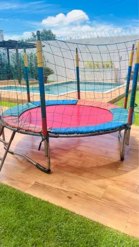 Alugamos Trampolím Infantil para Diversão Garantida!