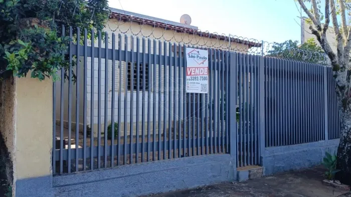 Venda de Casas / Padrão na cidade de Rincão