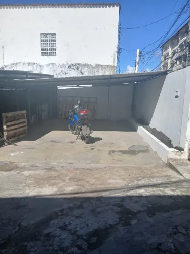 Prédio na Dorival e terreno