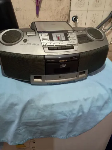 Rádio aiwa