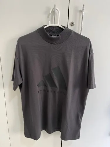 Camiseta Adidas Basketball 001