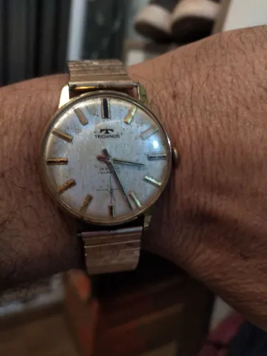 Relógio technos masculino antigo a corda  , caixa e pulseira em plaquê! Perfeito .