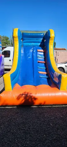 Vendo Tobogã Inflável Slide