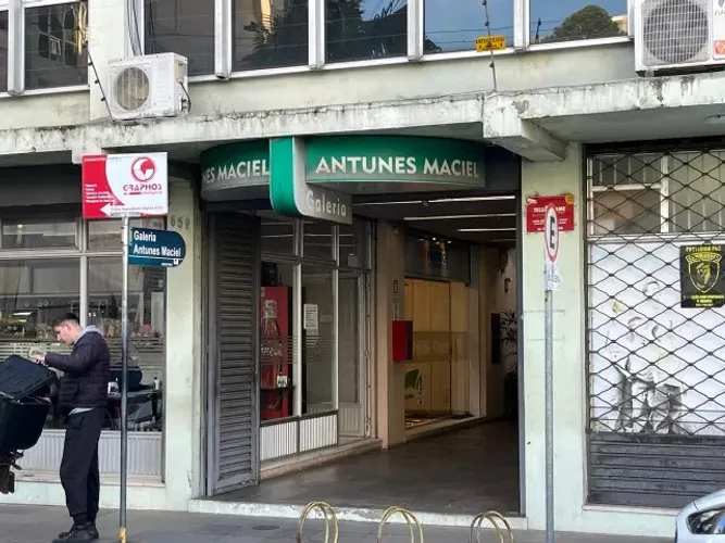LOJA NA GALERIA ANTUNES MACIEL