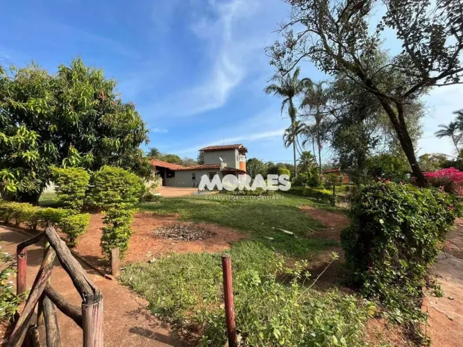 Chácara com 4 quartos à venda, 2500 m² por R$ 650.000 - Agudos/SP