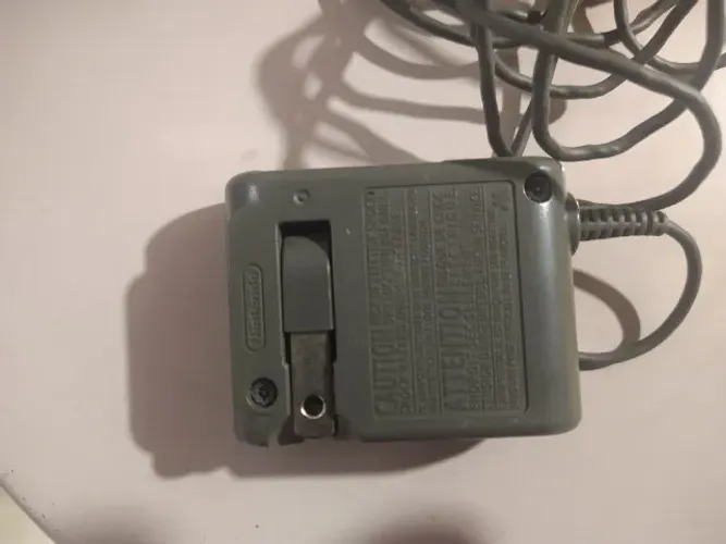 carregador para Nintendo DS Lite original 110V - favor ler anúncio