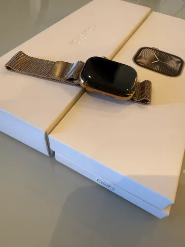 Apple Watch séries 10 dourado, titânio, 42mm GPS + celular 