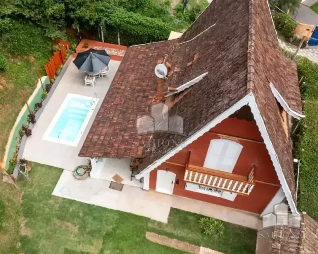 Chalé em Itaipava com 3 quartos