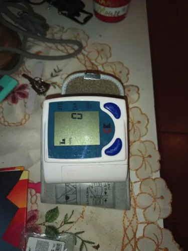 aparelho monitor de pressão arterial digital de pulso, model