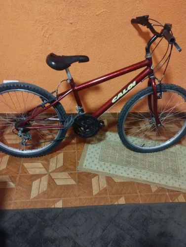 Bike aro 24 com marchas,em bom estado.