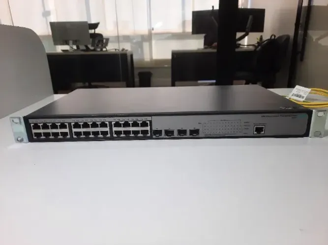Switch HPE OfficeConnect 1920 24G (Gerenciável)