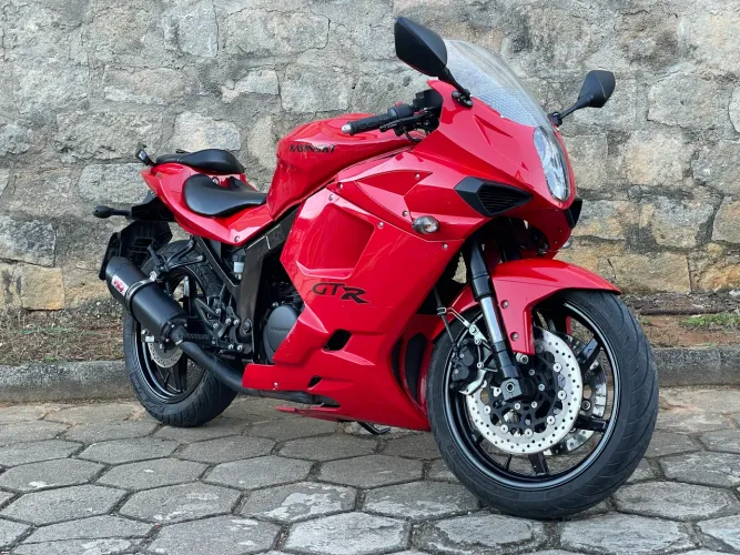 KASINSKI COMET GT-R 250 | 2010 | 23mil km