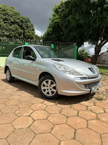 Peugeot 207 XR 1.4 Flex 8V 5P 2012