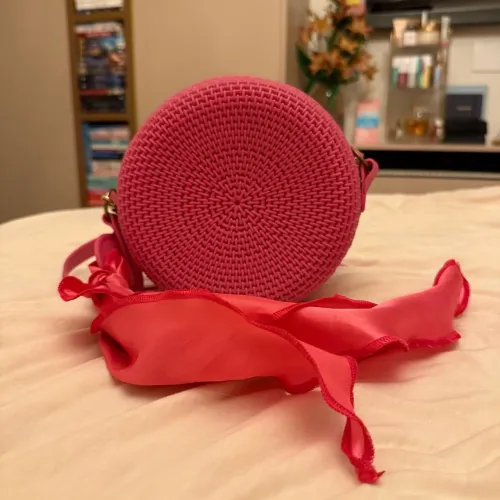 Bolsa Circular Rosa com Lenço