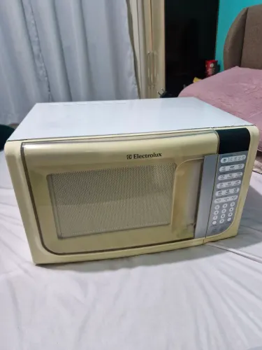 Micro-ondas Electrolux 31L