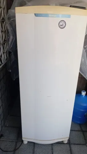 Vende - se geladeira 