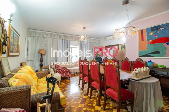 Casa térrea Moema pássaros terreno 10x50, agende a sua visita!!