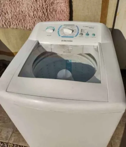 Máquina Eletrolux 12 kg