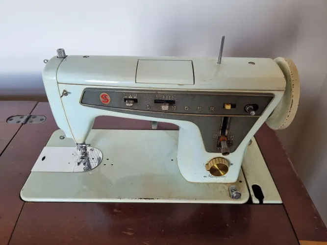 Maquina de costura