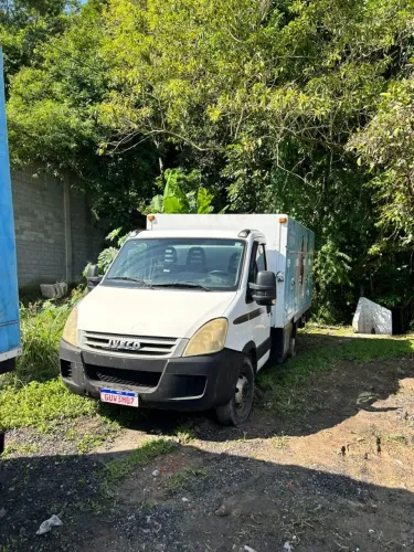Iveco Daily 55C16 Baú Refrigerado/Sorveteiro -30° - 2011 