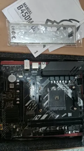 Vendo placa mãe b450M
