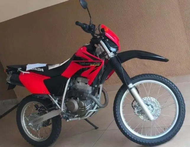 XR Tornado 250 Vermelha 2007 Raridade