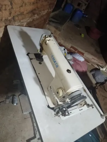 Vendo duas máquinas reta 1.900 