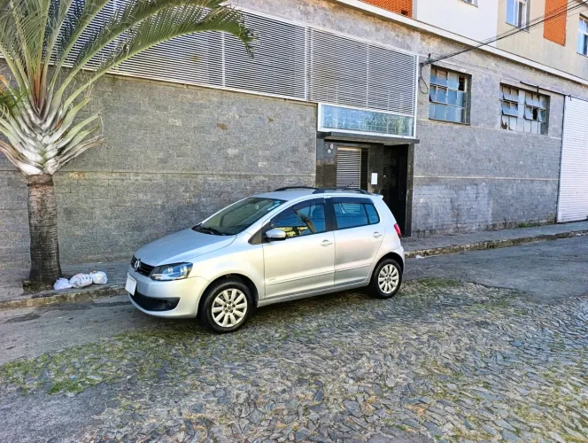 Volkswagen Fox 1.6 MI Total Flex 8V 5P 2011