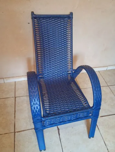 Vendo cadeira de varanda nova