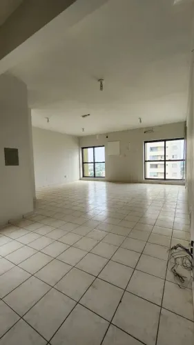 Sala disponível para venda ou locação no Centro Empresarial Cuiabá - Cuiabá - MT