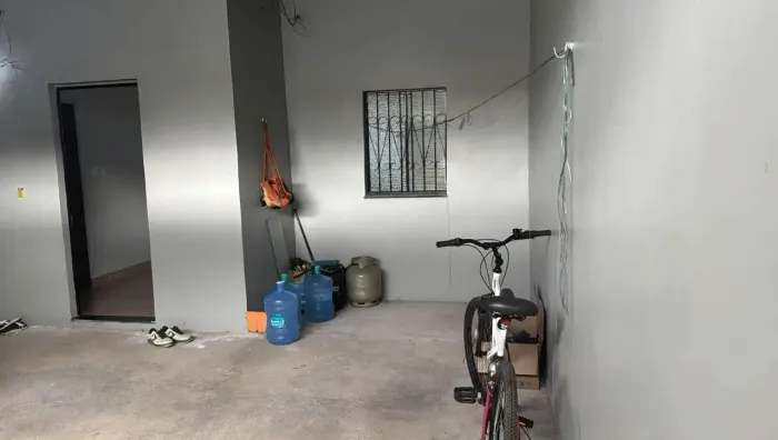 CASA EM ICOARACI - R$ 170 MIL - 2 QUARTOS - QUINTAL