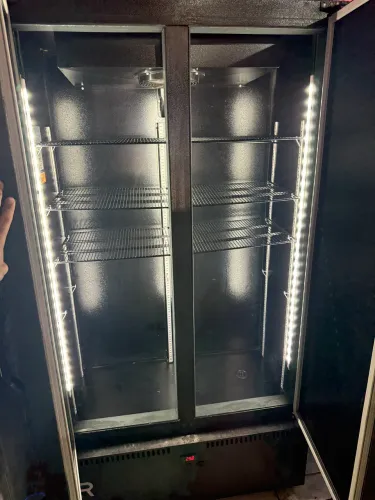 Cervejeira semi nova, apenas 6 meses de uso