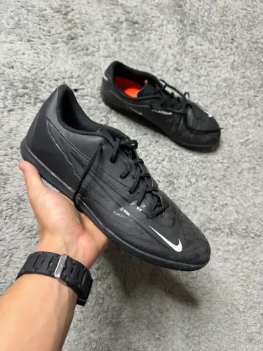 Chuteira Nike phantom GX 
