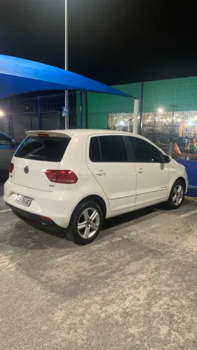 Volkswagen Fox Comfortline 1.6 Flex 8V 5P 2016