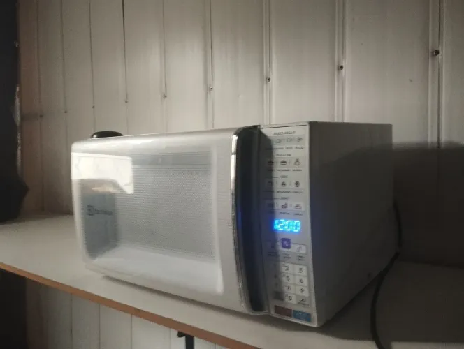 Microondas 34 litros funcionando tudo perfeitamente 