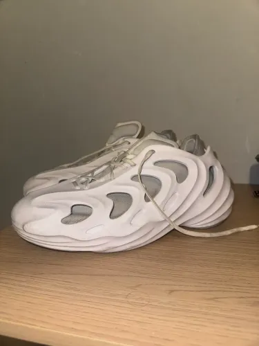 Tênis Adidas adiFOM Q