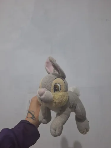 Pelúcia antiga Tambor coelhinho Bambi original Disney antigo