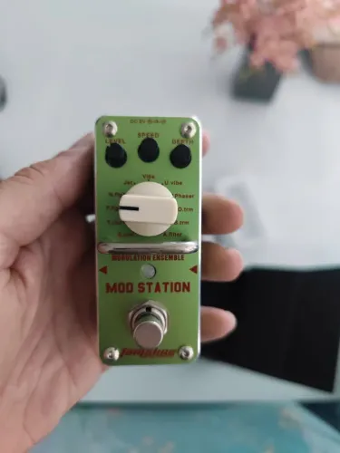 Pedal 11 efeitos tomsline Mod Station modulações