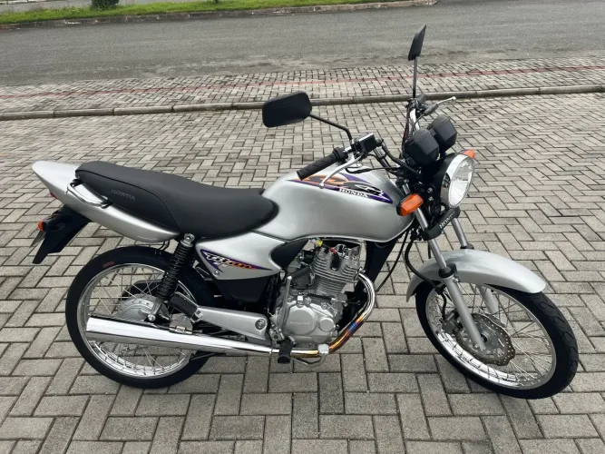 Vendo Cg Titan 125 Es 2000