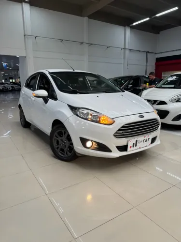 Ford Fiesta SEL 1.6 16V Flex Aut. 5P 2017