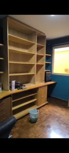 Vende-se cristaleira 