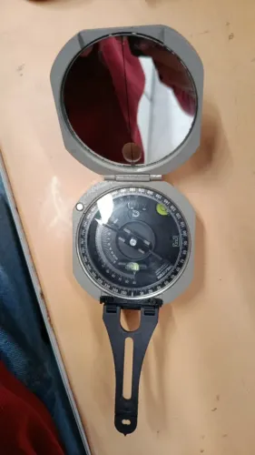 Bússola geológica Brunton profissional!